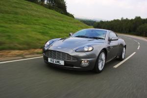 Aston Martin V12 Vanquish 2001 года  (UK)